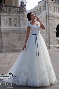 Булчинска рокля Petra от Ателие Ивоар! www.atelierivoire.bg - Crystal Design for Atelier Ivoire